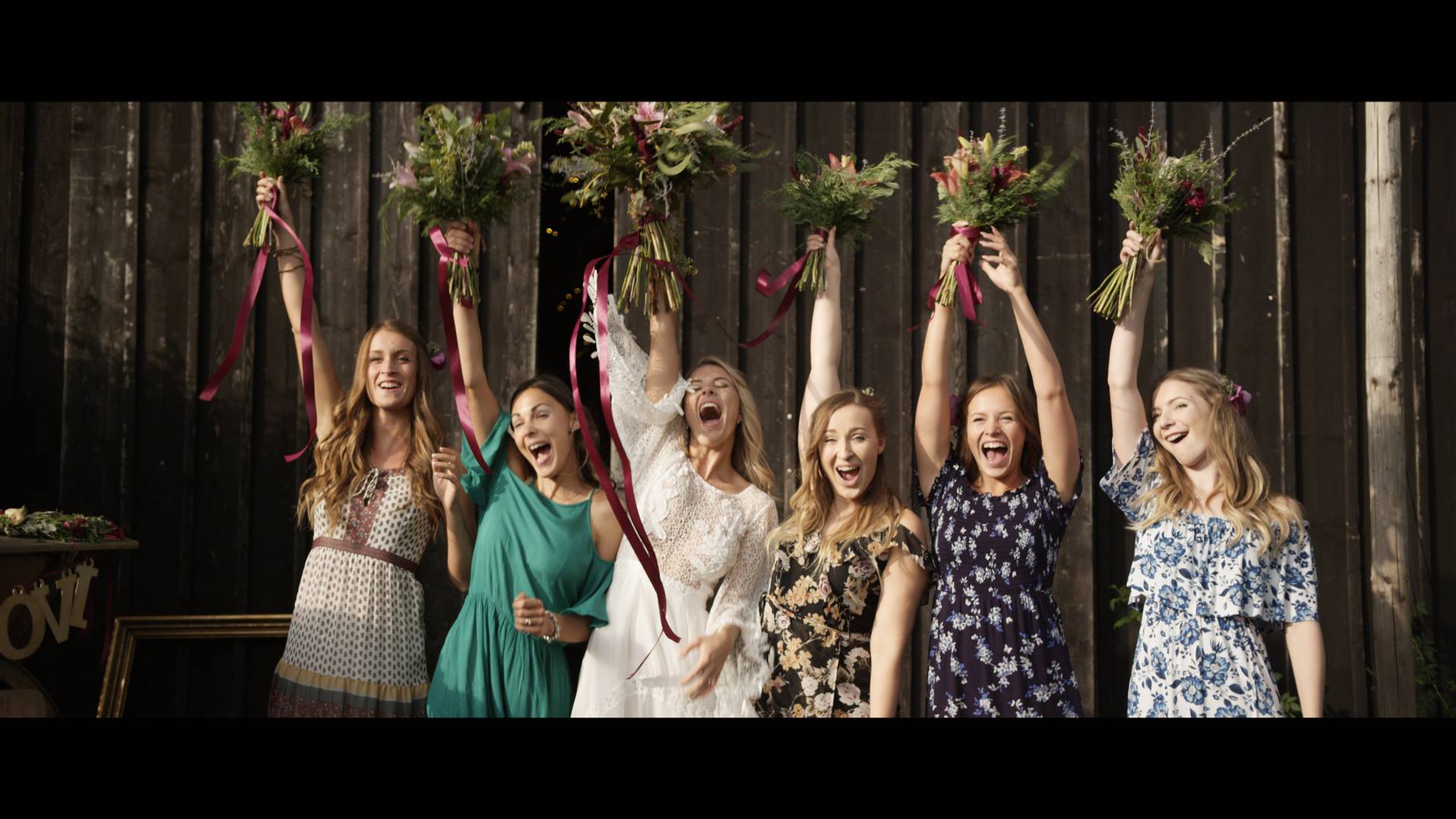 Gallery image 2 for Momenty video