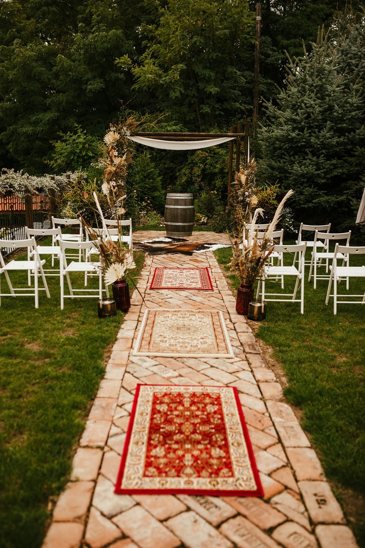 Wedding setup at Vinný sklep u Mühlbergerů