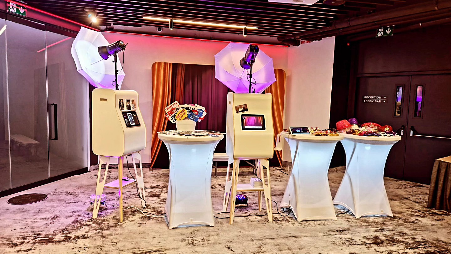 Manually added from URL: https://scontent-prg1-1.xx.fbcdn.net/v/t39.30808-6/493482156_1215994550532038_5080285283286461887_n.jpg?_nc_cat=109&ccb=1-7&_nc_sid=127cfc&_nc_ohc=GKbnne8dYGUQ7kNvwH7p7Nu&_nc_oc=AdkHtE1--rasU45aIxjVecYgNXNJjCTGRD-if50MY72Z7tgdo7zzuT_jQcP4gb9VVTE&_nc_zt=23&_nc_ht=scontent-prg1-1.xx&_nc_gid=5-t1PMeiqcRha_NqDdSq3Q&oh=00_AfZMb21Et8SfjjBBQRLyRNbAiYD0RQ0nKEnI7by8MjhiUw&oe=68E15334