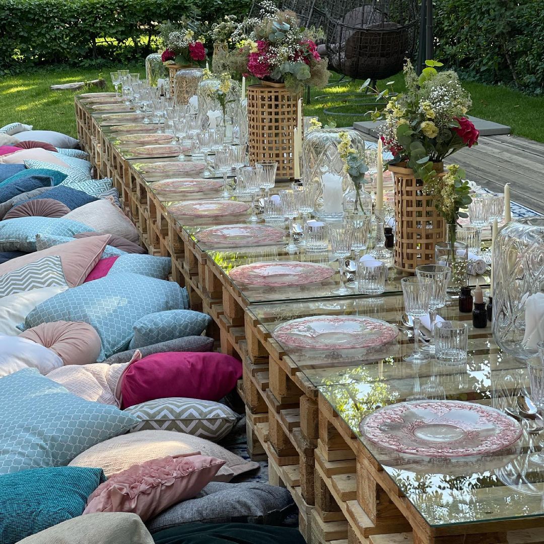 Catering event with guests