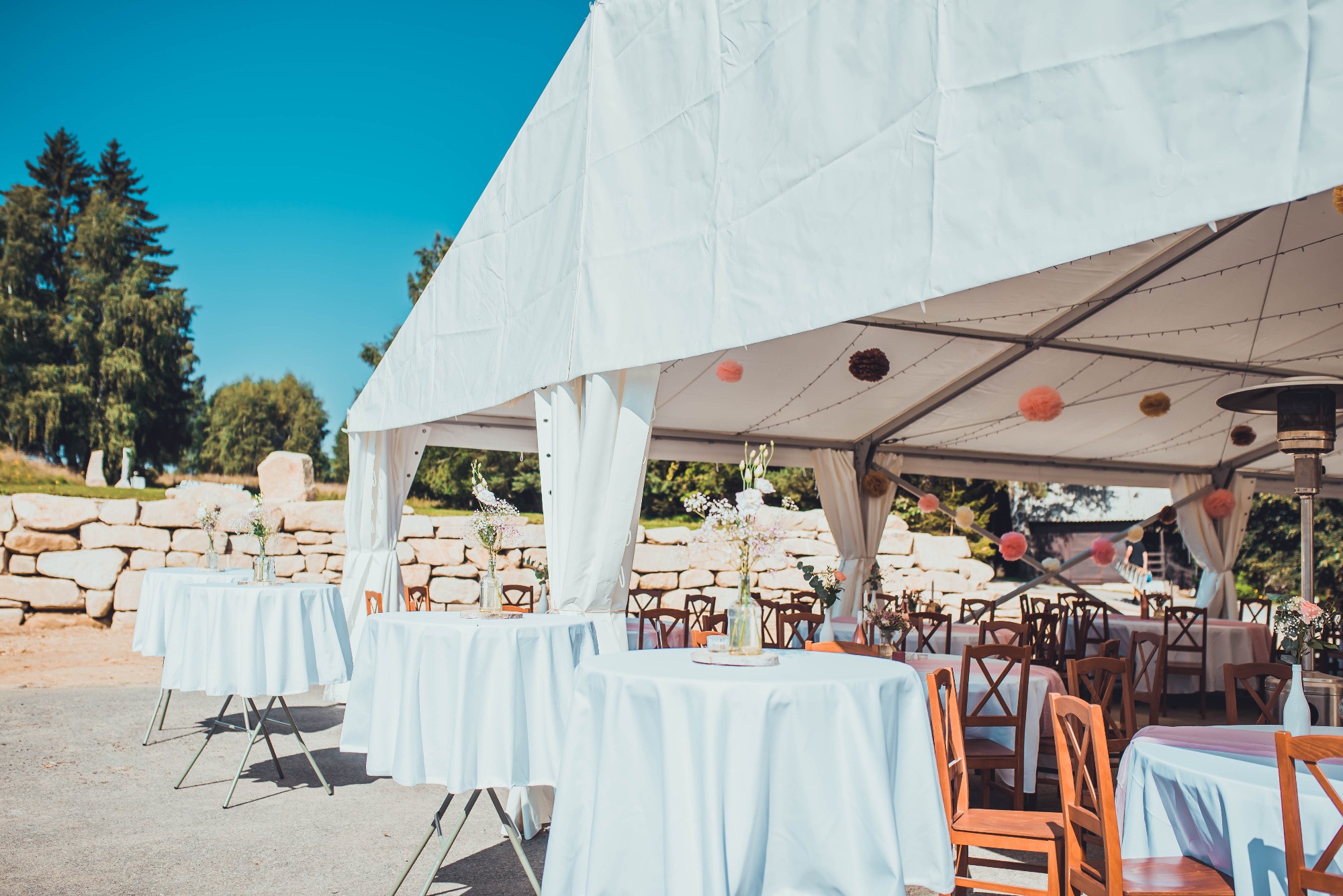 Manually added from URL: https://www.svatbanakopci.cz/wp-content/uploads/2021/09/DSC_3230.jpg