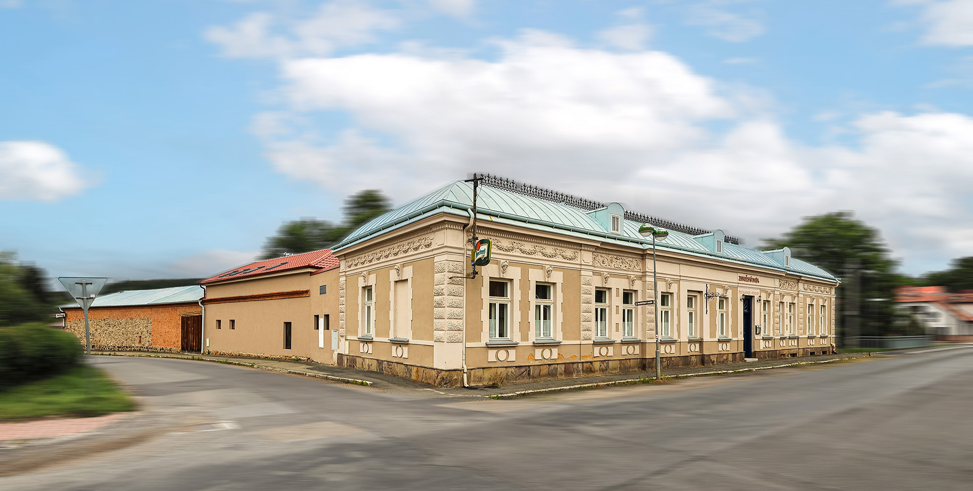 Manually added from URL: https://www.zbirozskydvur.cz/images/zbirozskydvur-uvodni-slide1.jpg?crc=3847015631