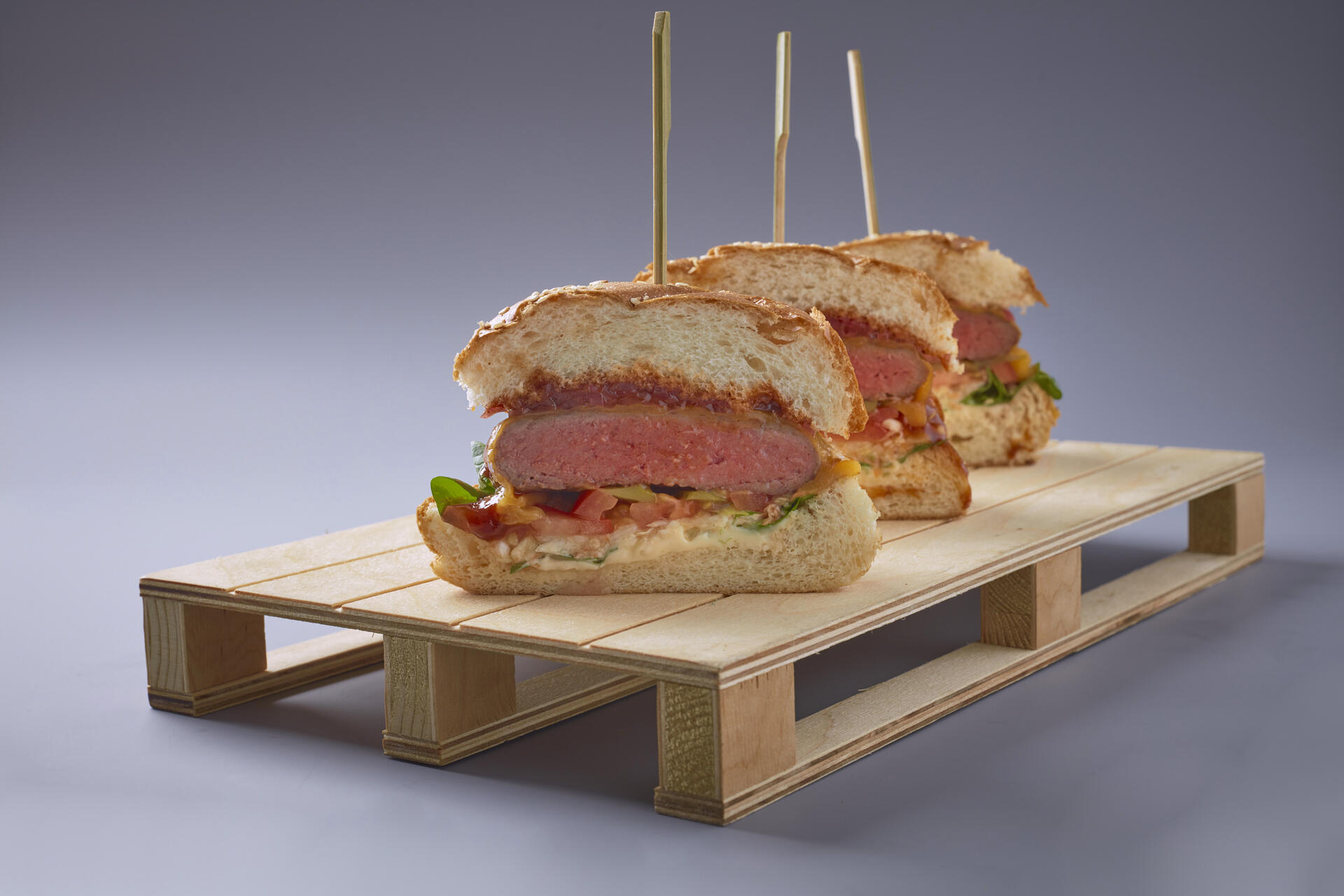 Manually added from URL: https://www.honzarepa.cz/wp-content/uploads/2022/12/honza-repa-28.jpg