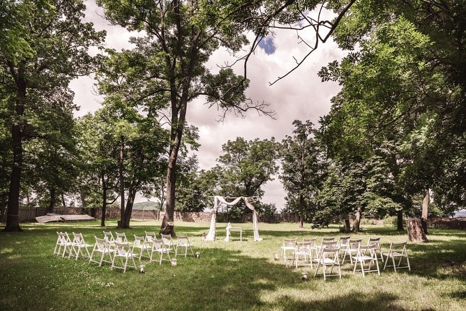 Statek Kočvary exterior