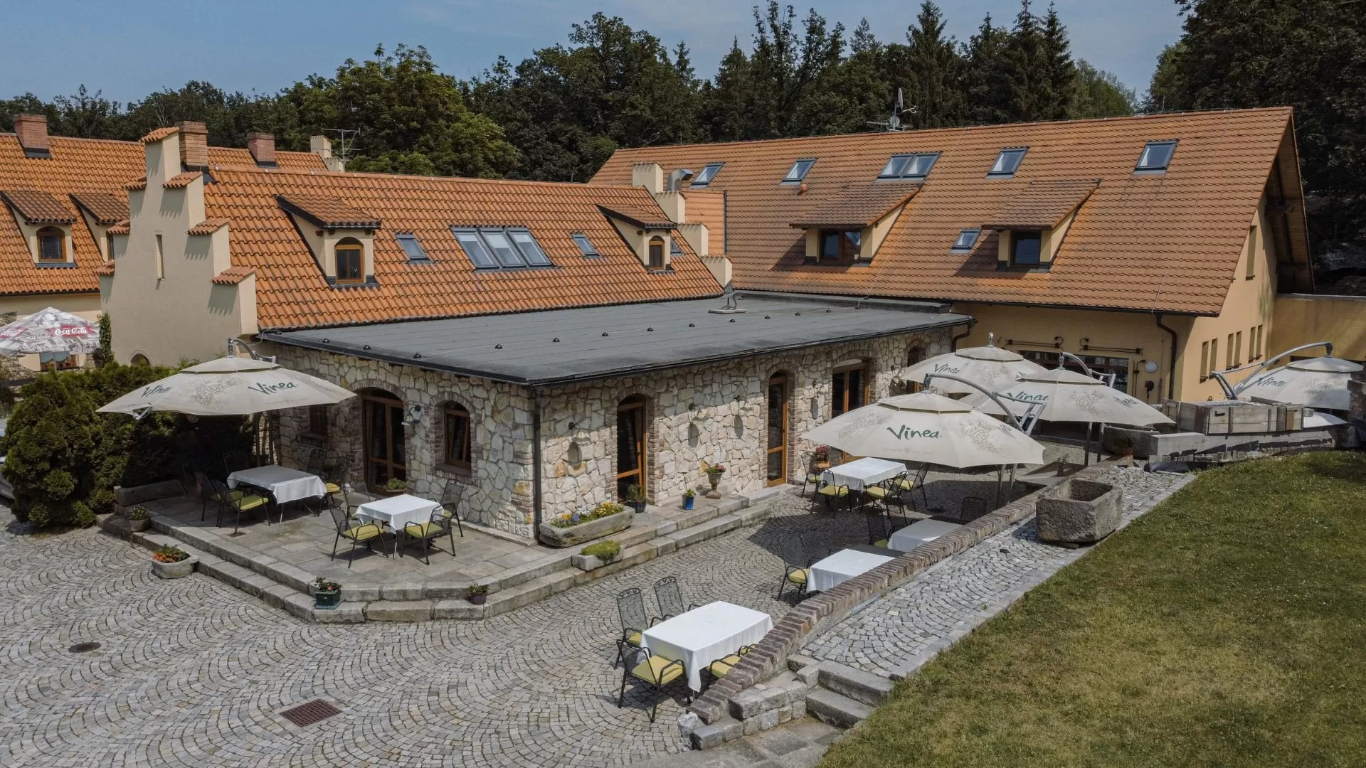 Manually added from URL: https://zameckafortovna.cz/wp-content/uploads/2023/08/Galerie-hotel-6-jpg.webp