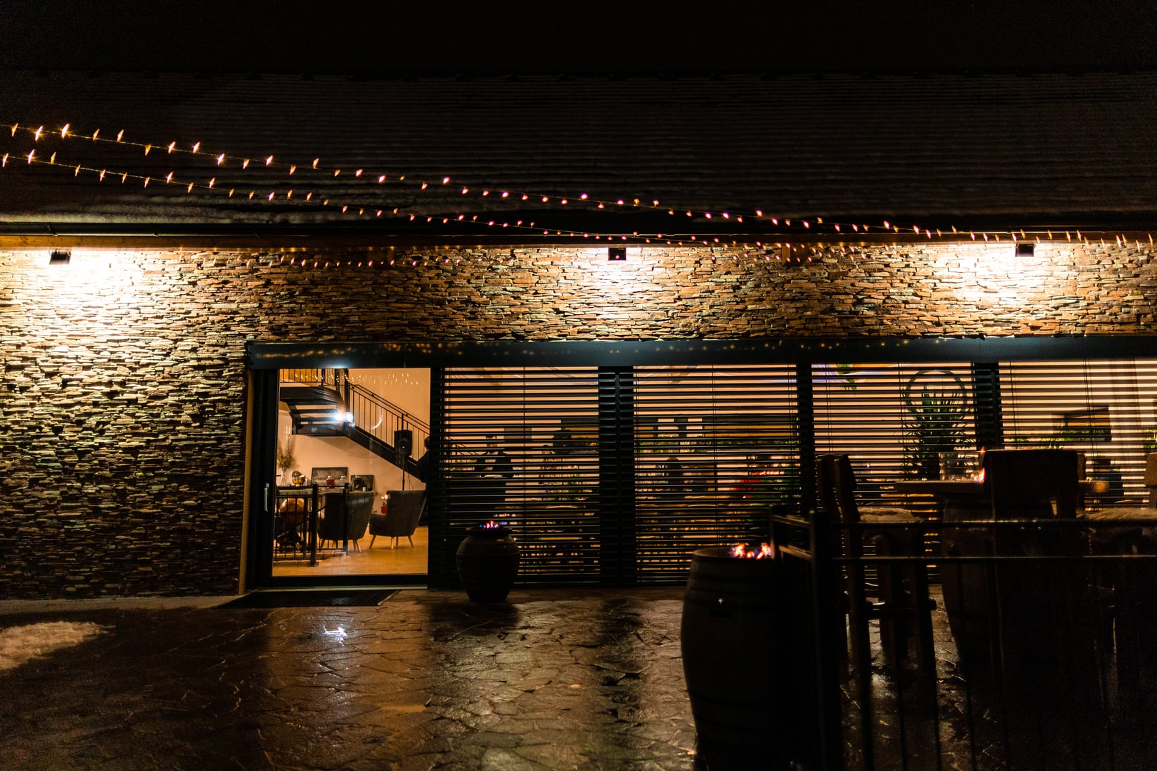 Oslavárna cover image