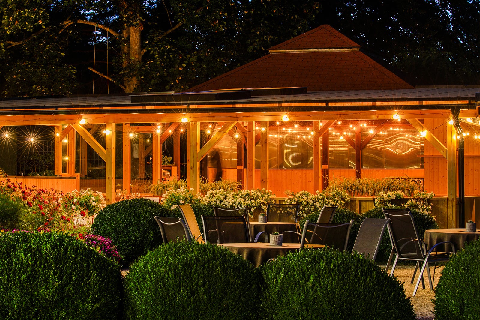 Manually added from URL: https://www.ermihotel.cz/wp-content/uploads/altan-04.jpg