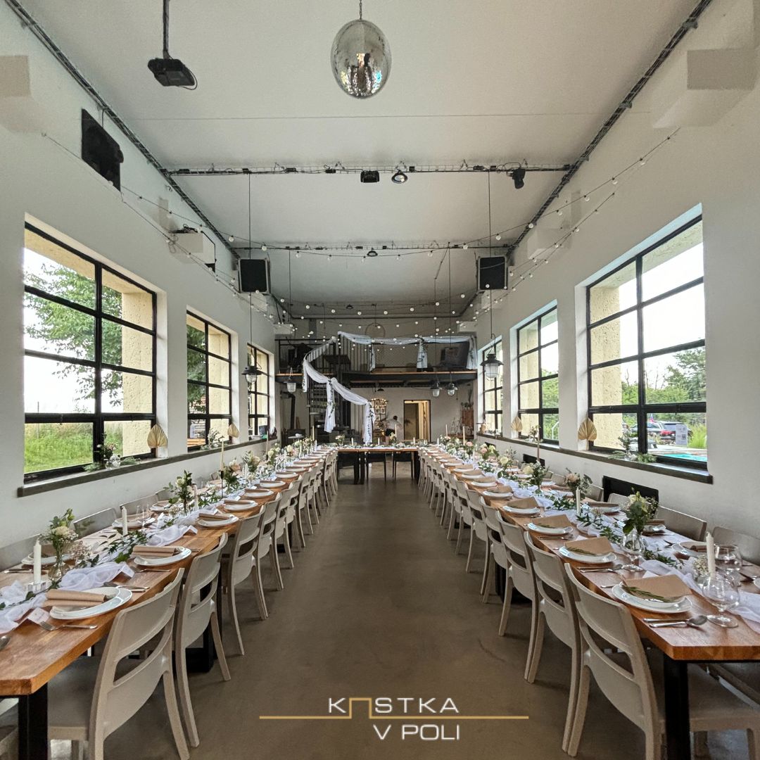 Kostka v poli gallery image 1