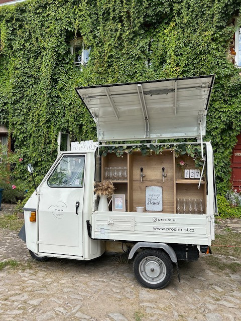 Prosecco van gallery