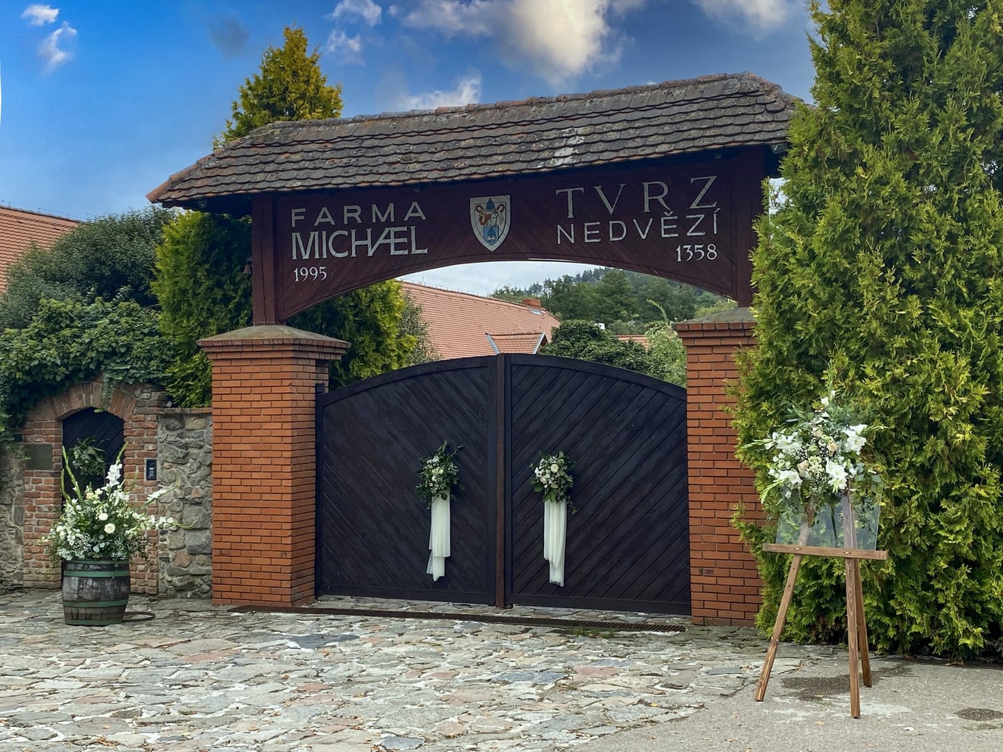 Manually added from URL: https://farmamichael.cz/wp-content/uploads/2021/12/IMG_5164-2.jpg