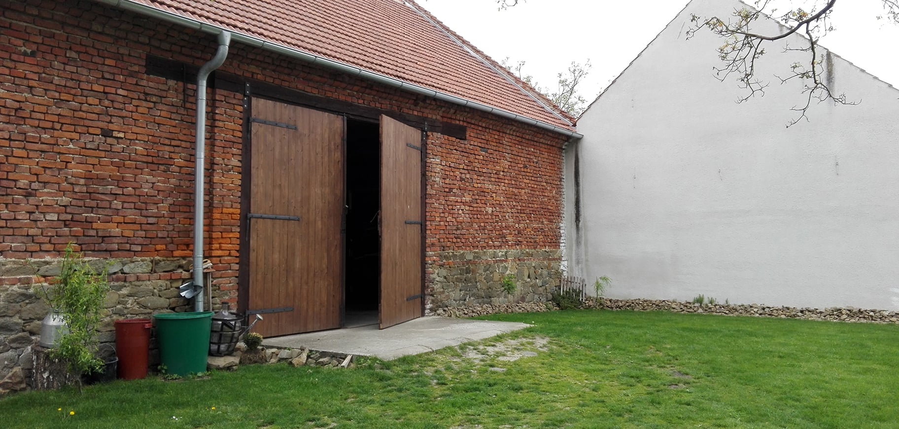 Manually added from URL: https://statekukaplicky.cz/wp-content/uploads/2017/04/v1.jpg