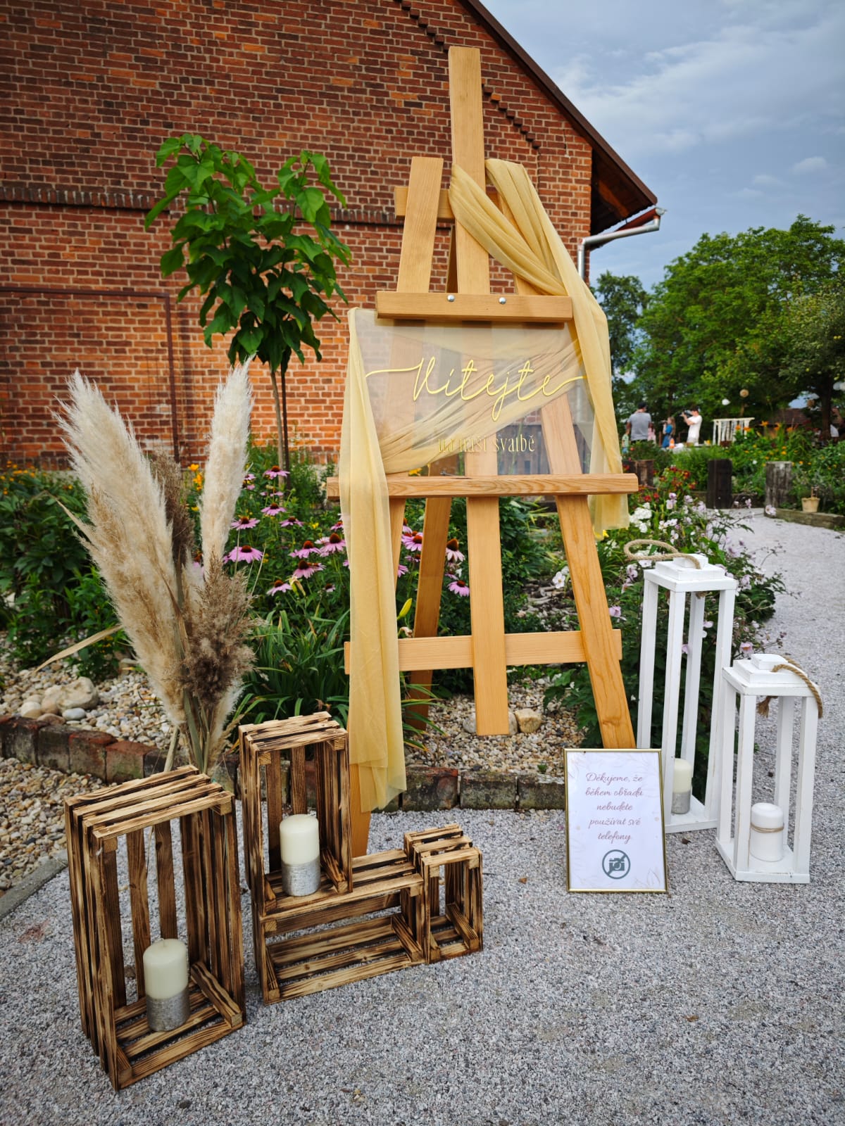 Wedding reception at Stodola Na Mlejně