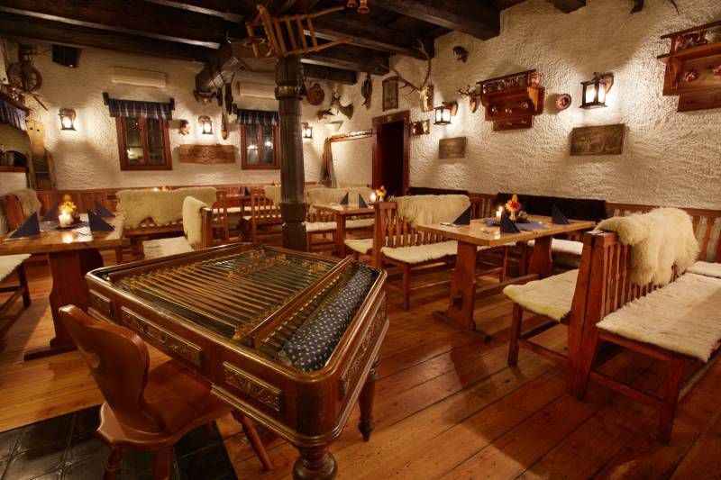 Manually added from URL: http://www.fojtka.cz/gallery/13/nor/KB1MbsbqyGHQPcvUL1Y6.jpg