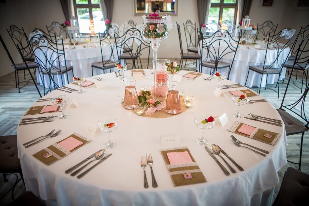 Manually added from URL: https://www.martinskymlyn.cz/wp-content/uploads/2024/07/martinsky-mlyn-064.jpg