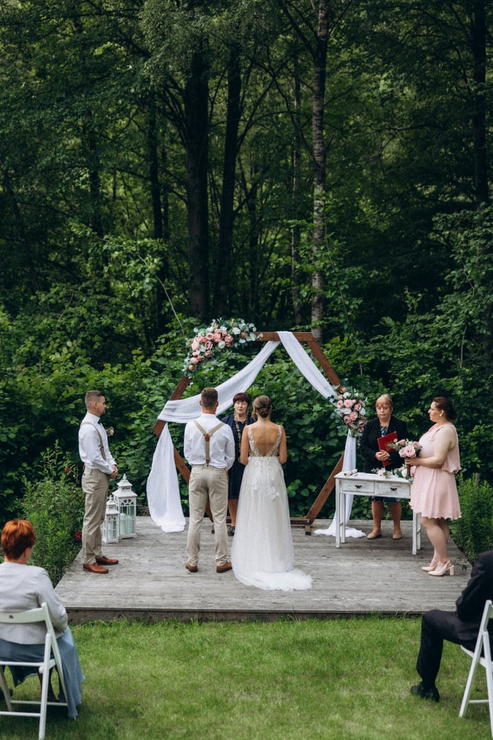 Manually added from URL: https://chlum.com/gallery/thumbs/w1280-YGwhk16i5JtWH3Sj3AjA6A0q291QAtBPgIoGzn77.jpg