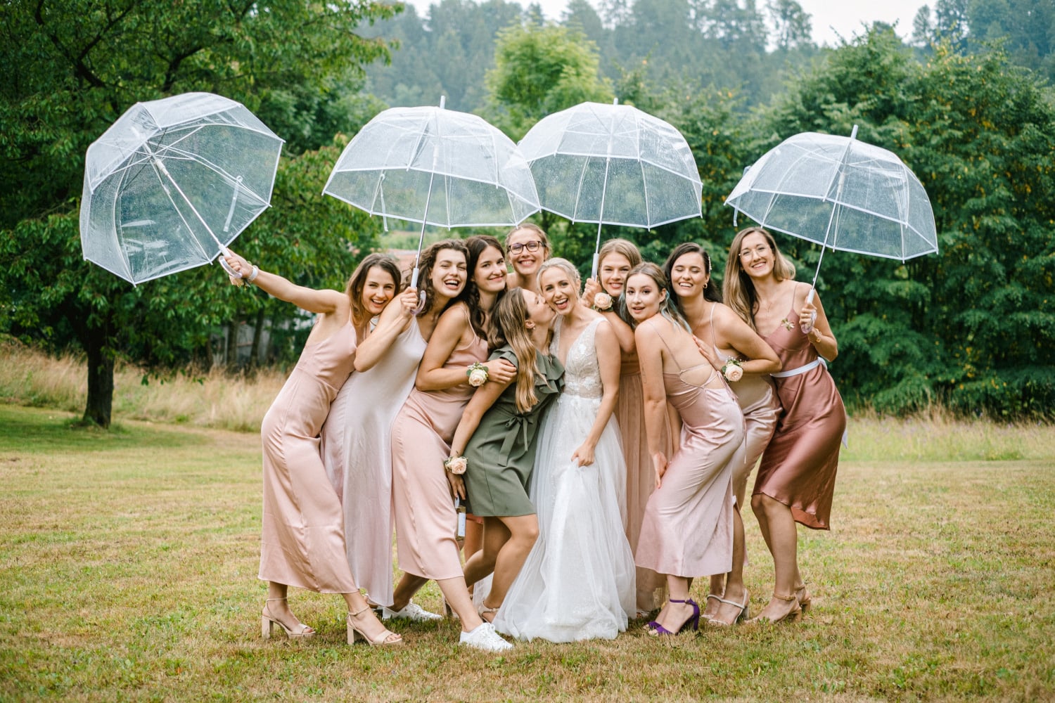 Wedding in the rain