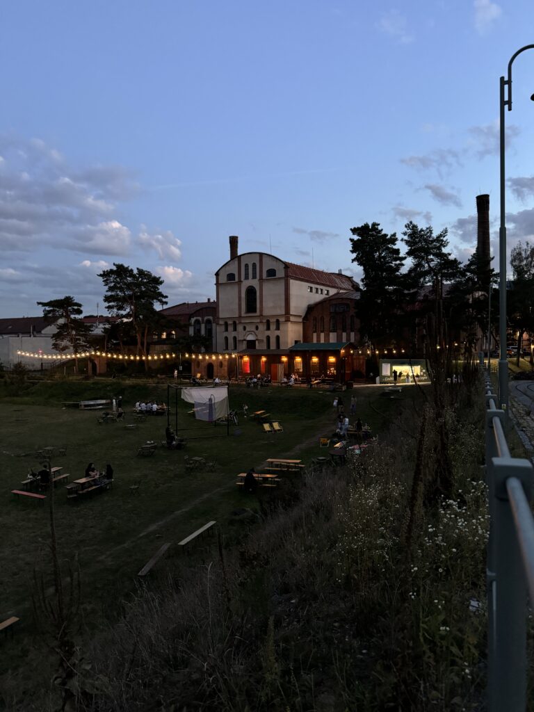 Manually added from URL: https://www.budemesvoji.cz/wp-content/uploads/listing-uploads/galerie-pro/2025/03/IMG_8469-768x1024.jpg