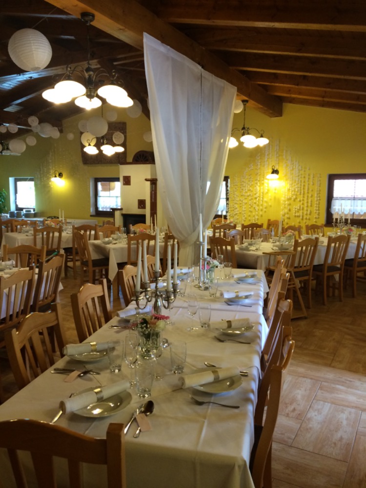 Manually added from URL: https://selsky-dvur-perstejn.com/wp-content/uploads/2024/04/IMG_1001.jpeg