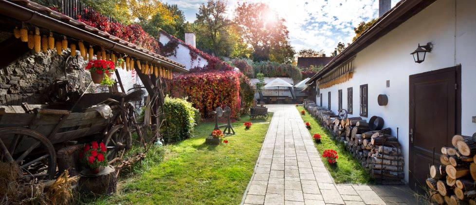 Interior view with traditional decor