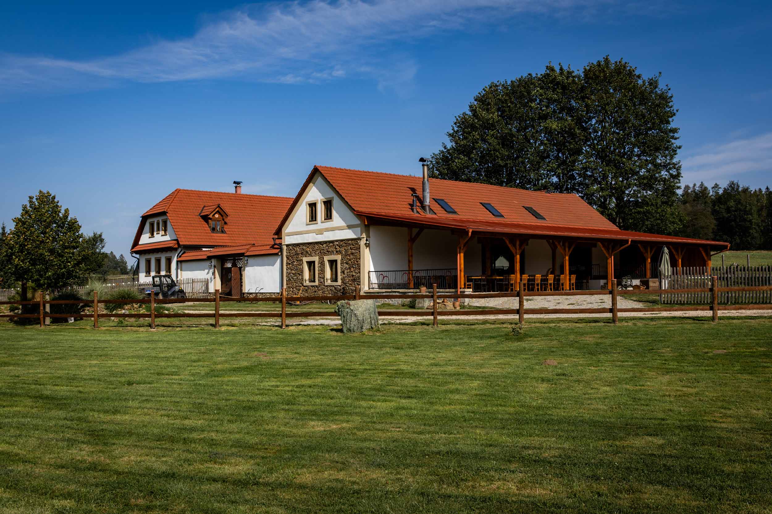 Samota Opatov exterior