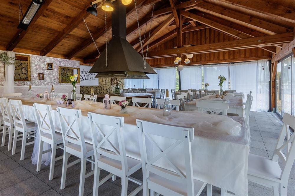 Manually added from URL: https://rabasuvmlyn.cz/project/rm/cache/domain14/images/49/49-638635689952712418-1000x1000-vcenterhcenter.jpeg.webp