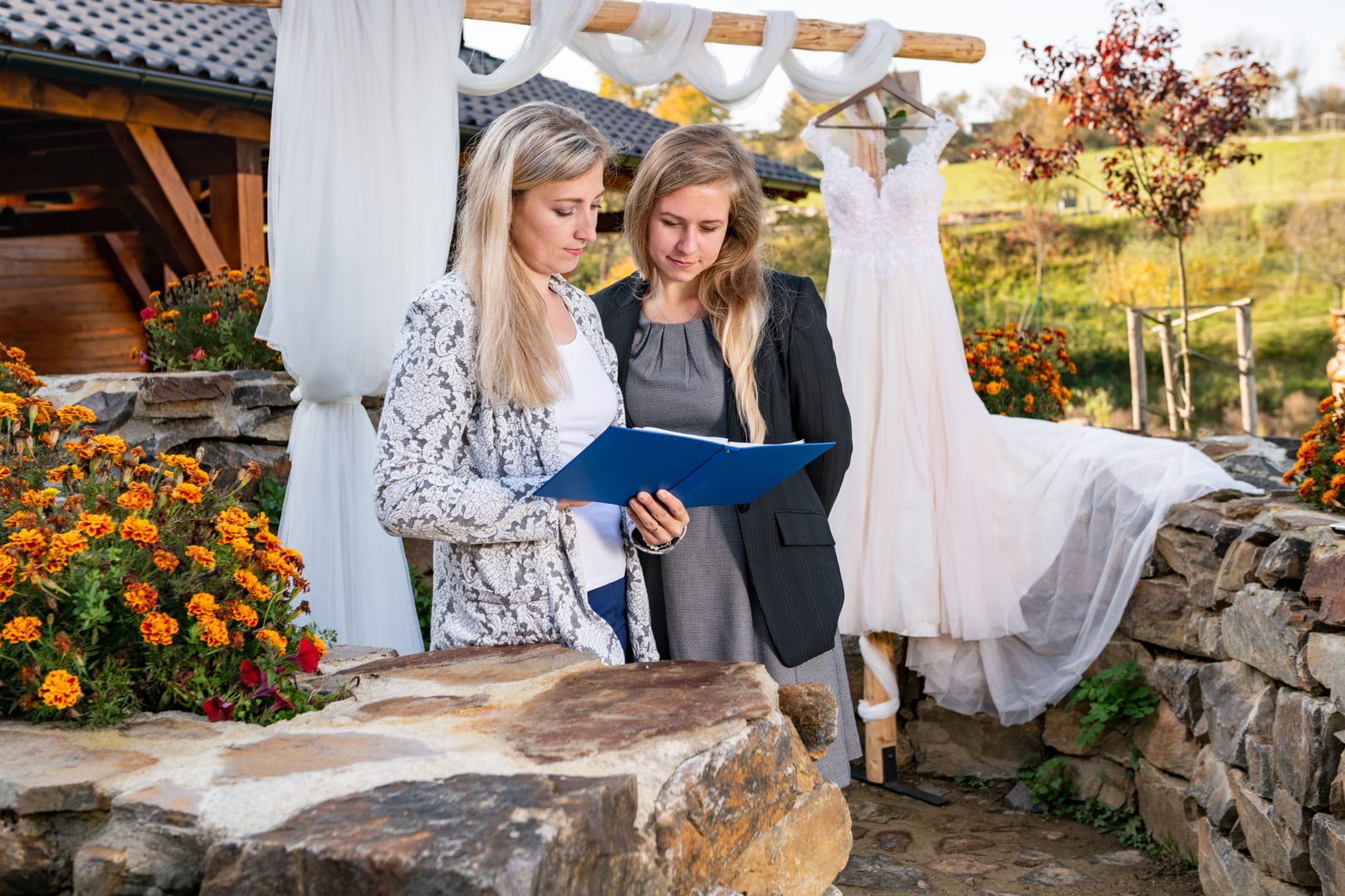 Cover image of PRAVOU.cz