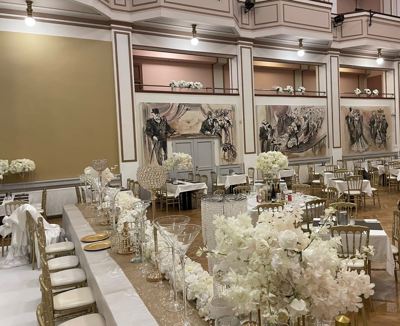 Hotel Ariston cover image