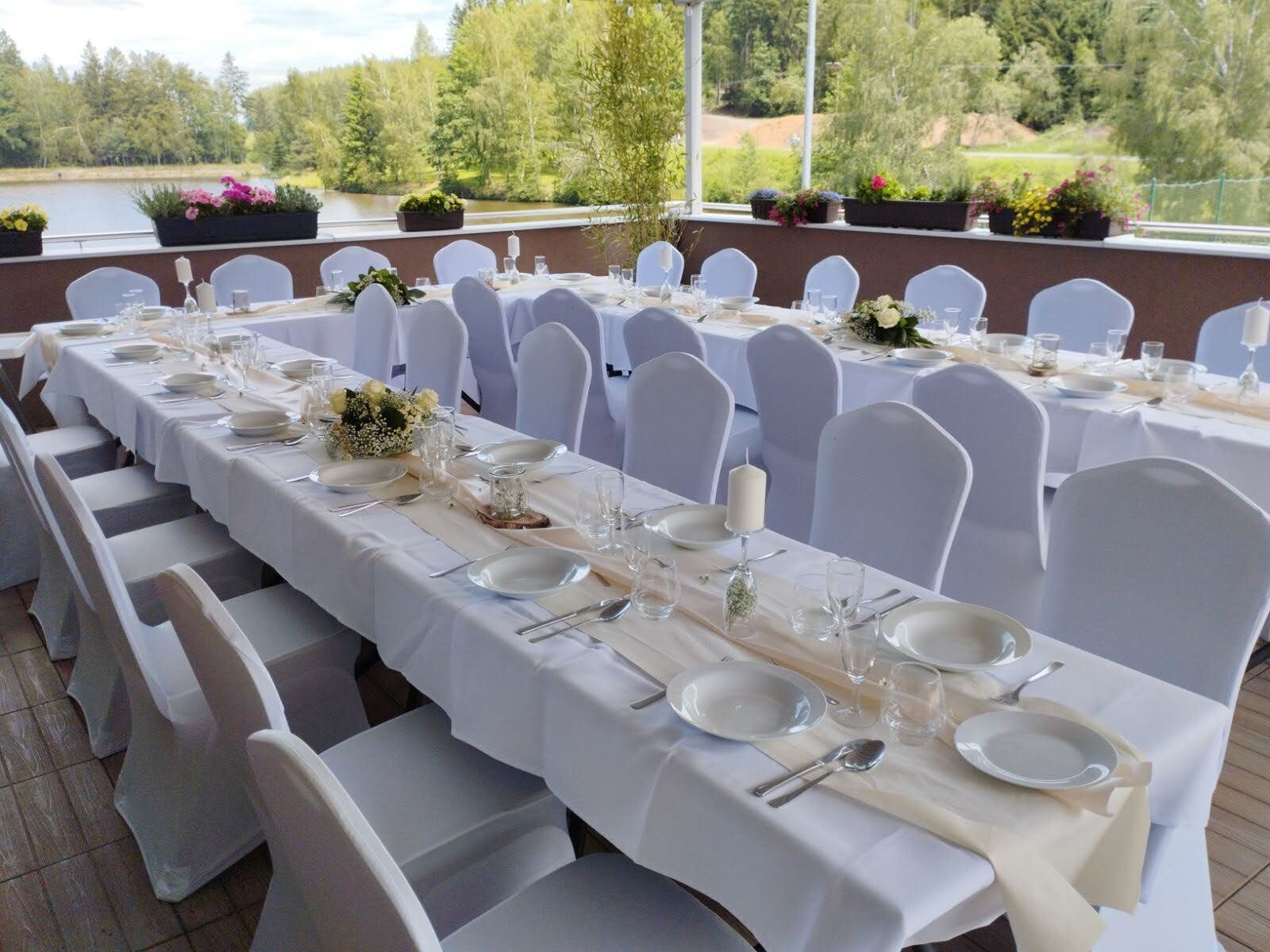 Manually added from URL: https://hotelluna.cz/wp-content/uploads/2024/06/Hotel_Luna_svatba-rotated.jpg