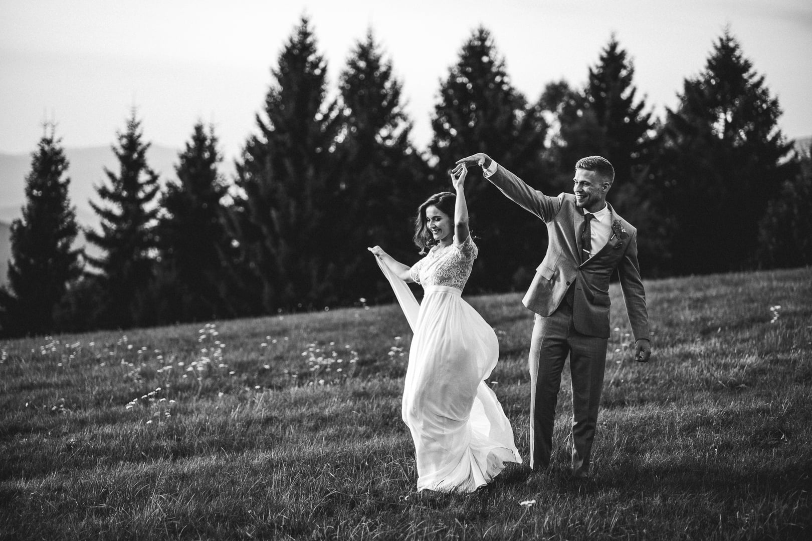 Wedding moment captured by HolecPhoto