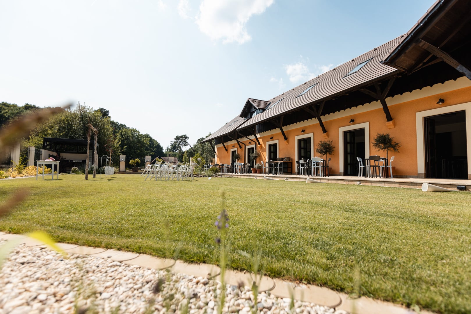 Manually added from URL: https://www.budemesvoji.cz/wp-content/uploads/listing-uploads/galerie-pro/2023/08/0O9A3508-1-scaled.jpg