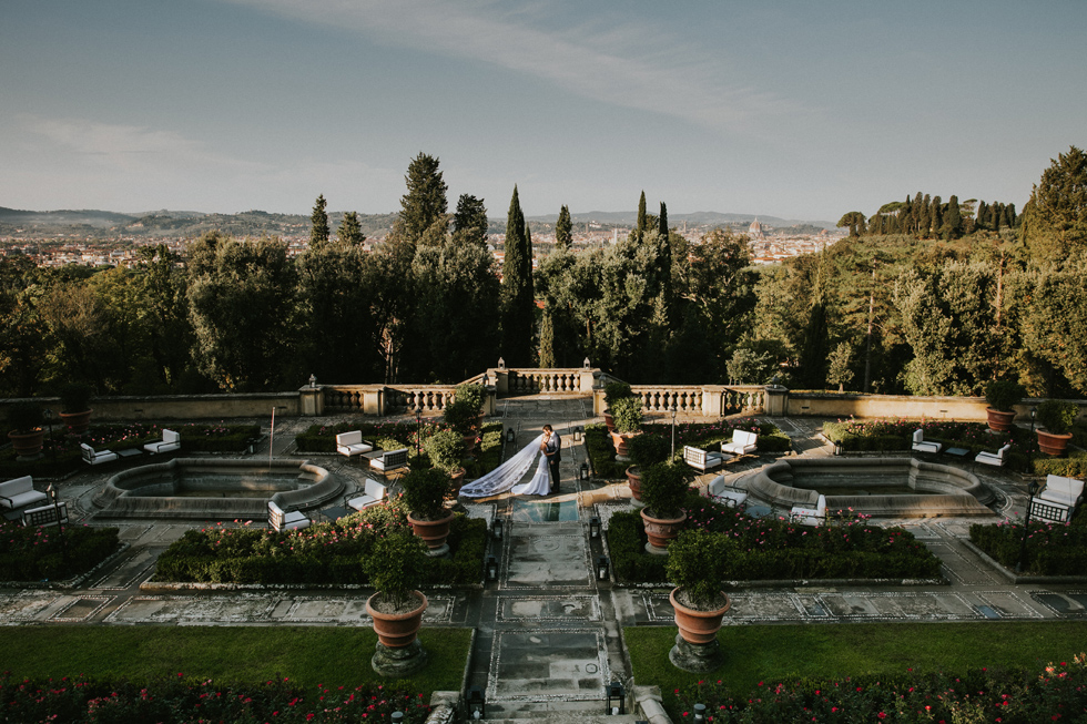 Manually added from URL: https://khiria.com/wp-content/uploads/2017/12/21-6424-post/052-florence-il-salviatino-elopement.jpg