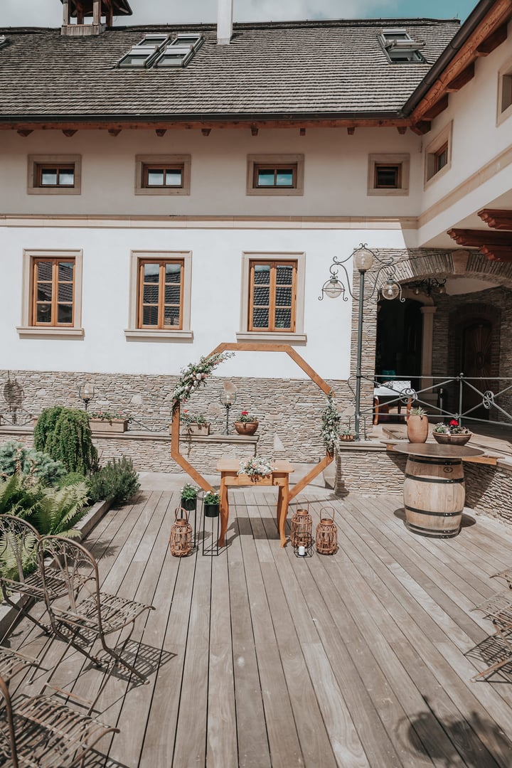 Manually added from URL: https://svatojakubskypivovar.cz/wp-content/uploads/2024/10/286813855_5189400884442109_6592593832478239581_n.jpg