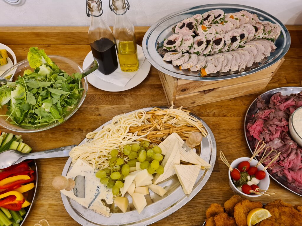 Manually added from URL: https://homutuvstatek.cz/wp-content/uploads/2025/07/20211011_182006-1024x768.jpg