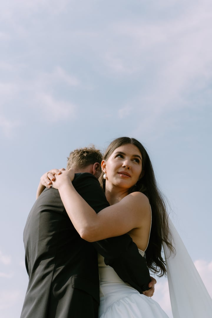 Manually added from URL: https://images.squarespace-cdn.com/content/v1/6225e0c5f6ce454c5053dca9/9bbd3140-f061-4425-a2bc-c25df0544513/V%26M_previews-22.jpg?format=2500w