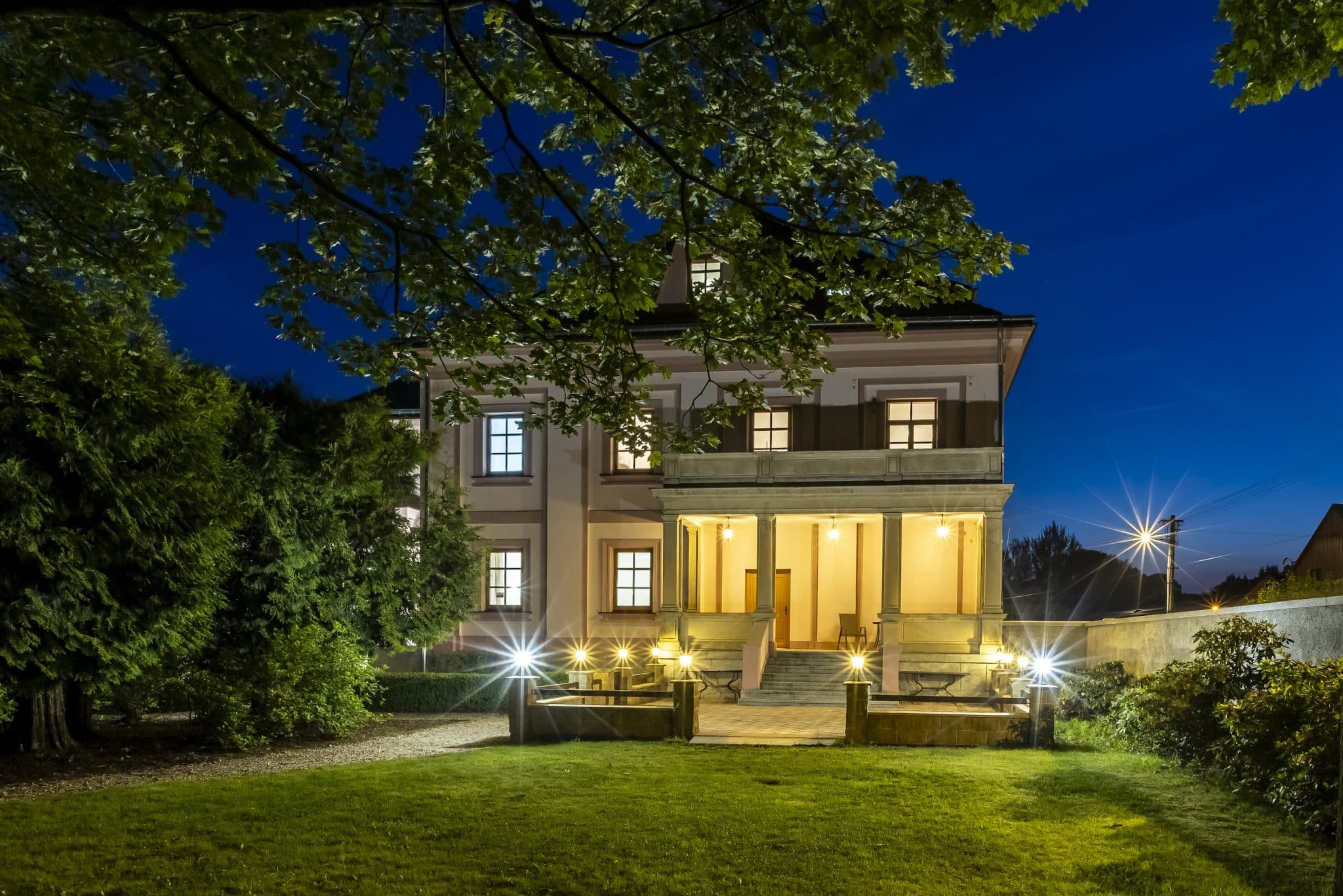 Manually added from URL: https://staticsites.previo.cz/uploads/SM_2546-HDR-scaled.jpg