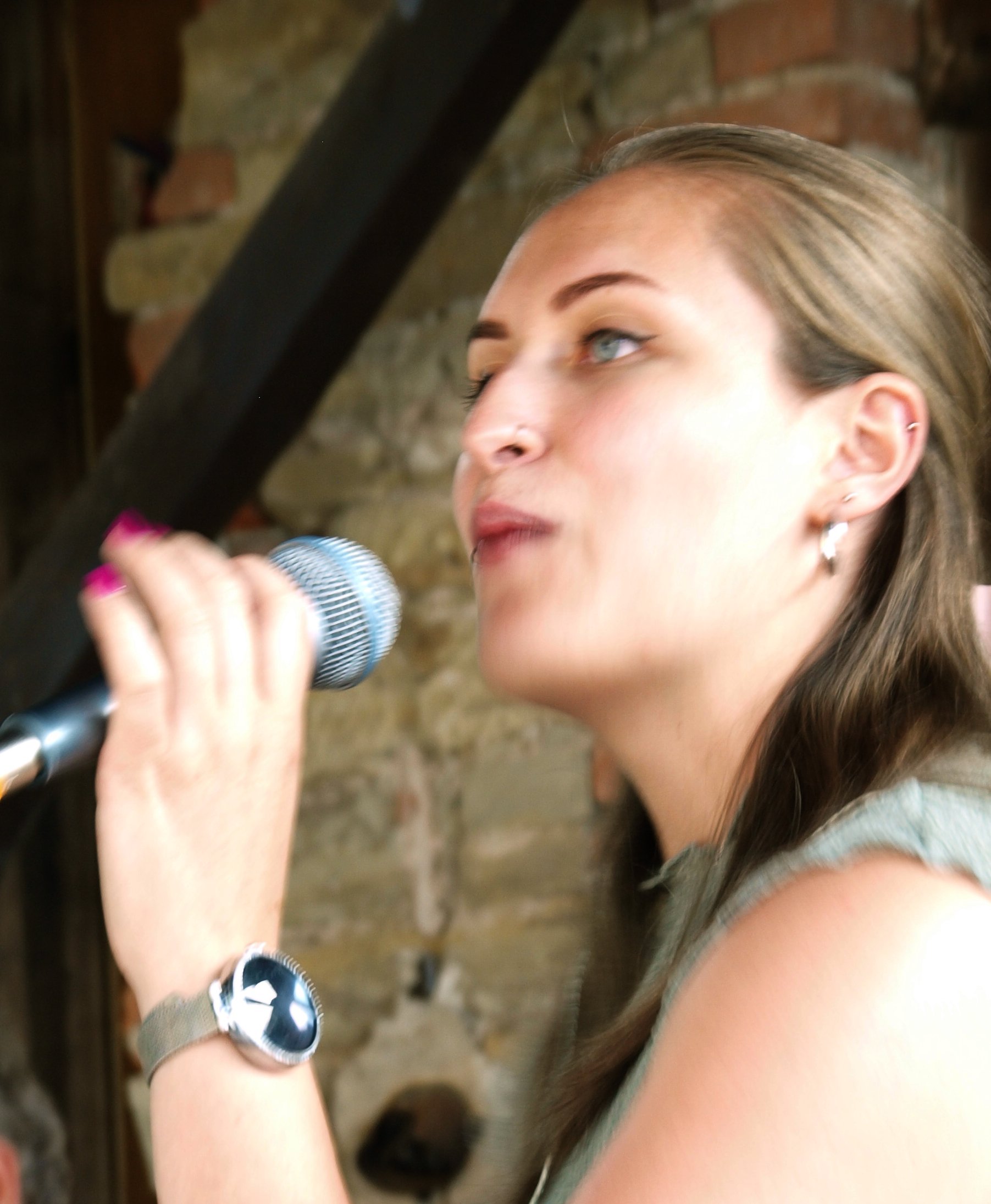 Skelet gallery image 2