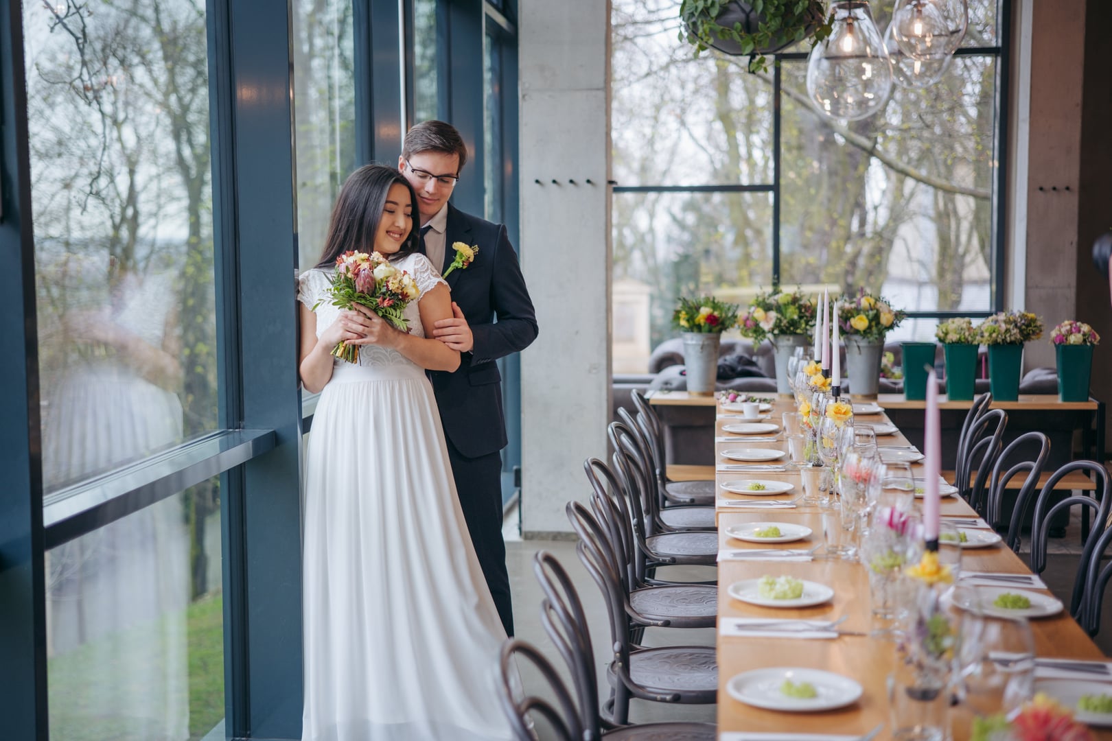 Wedding editorial at Petřín