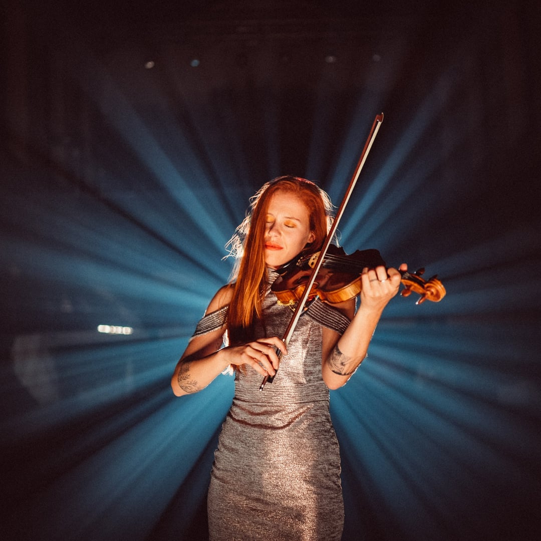 Manually added from URL: https://verulinhartova.cz/wp-content/uploads/2024/10/veru_svetlo.jpg