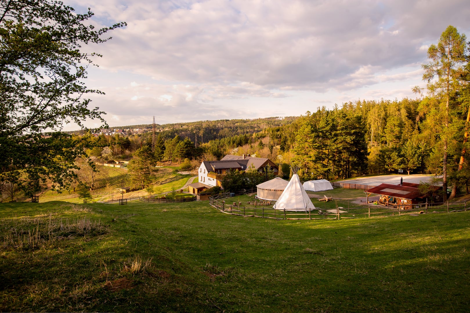 Statek Samsara exterior