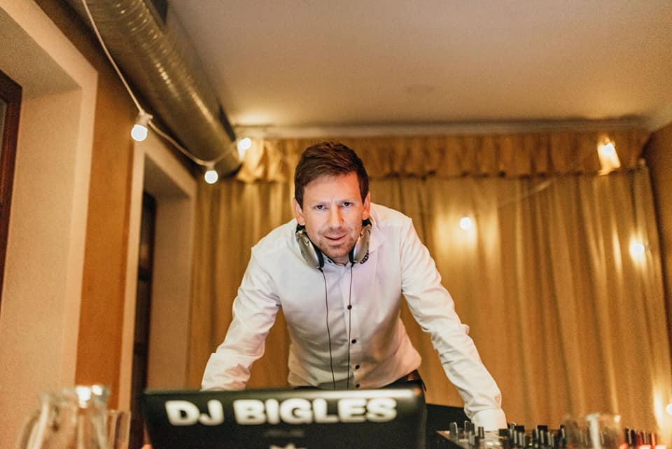 Dj Bigles gallery photo 3