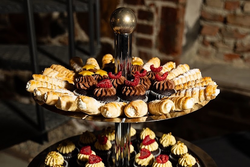 Manually added from URL: https://scontent-prg1-1.xx.fbcdn.net/v/t51.75761-15/472333265_17846619582385332_3719976401512519263_n.jpg?_nc_cat=109&ccb=1-7&_nc_sid=127cfc&_nc_ohc=N34VbPza9J4Q7kNvwFBfWty&_nc_oc=AdnsxPJt-1xr0EWCdT_h-qPkRW77tjLvEnd8DXt14cj73Kf_ct3WnDYd4pFXO0wQ7zE&_nc_zt=23&_nc_ht=scontent-prg1-1.xx&_nc_gid=27Znv1GMED6qWf76DRfxyQ&oh=00_AfZotNN3DStp5XraXF8gyW4aBtylyiumRqDUp7Q1pF-6Wg&oe=68E05E5A