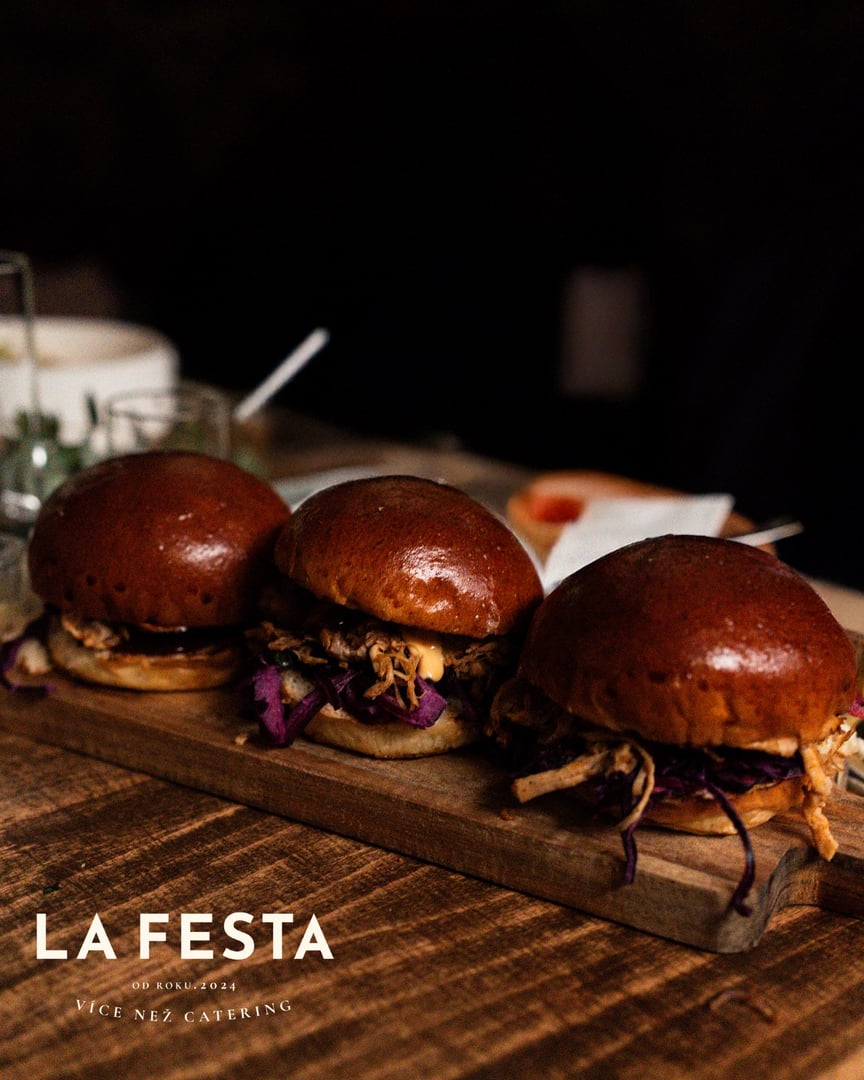 Manually added from URL: https://scontent-prg1-1.xx.fbcdn.net/v/t51.75761-15/501656990_17867854827385332_2687605243363240090_n.jpg?_nc_cat=100&ccb=1-7&_nc_sid=127cfc&_nc_ohc=I2UbRn7efh4Q7kNvwE8xcep&_nc_oc=AdnYoxQjoQEzOcIJJXGlc2Y0hDPqjOkomJeZjgDJI8BjjSn1N4n3fGxhs1HEFJyvFSA&_nc_zt=23&_nc_ht=scontent-prg1-1.xx&_nc_gid=IHNtJl3Ivnjz7jqyEibfmA&oh=00_Afa0OMLkbv2UvPaZzRLdbYkyYGL7dOXYZAhp6Eonjx8TYA&oe=68E05926