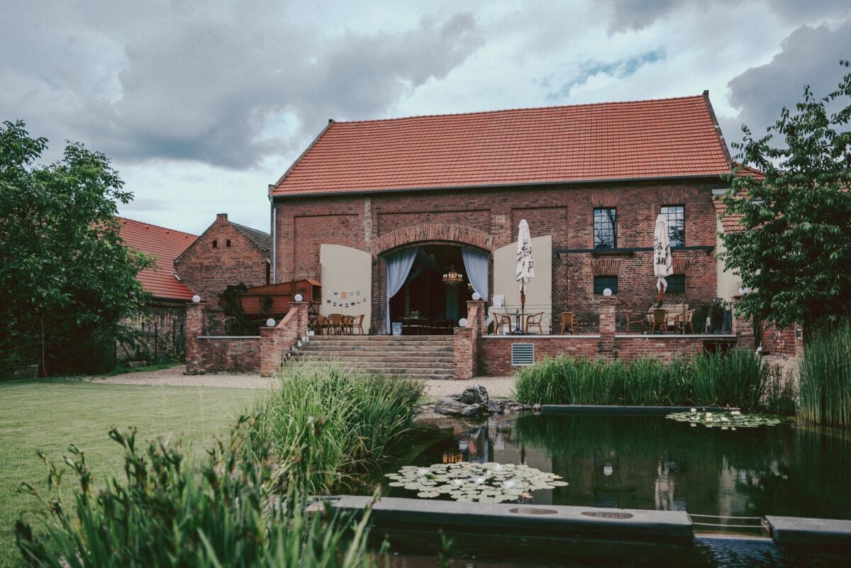Dvůr Hoffmeister exterior
