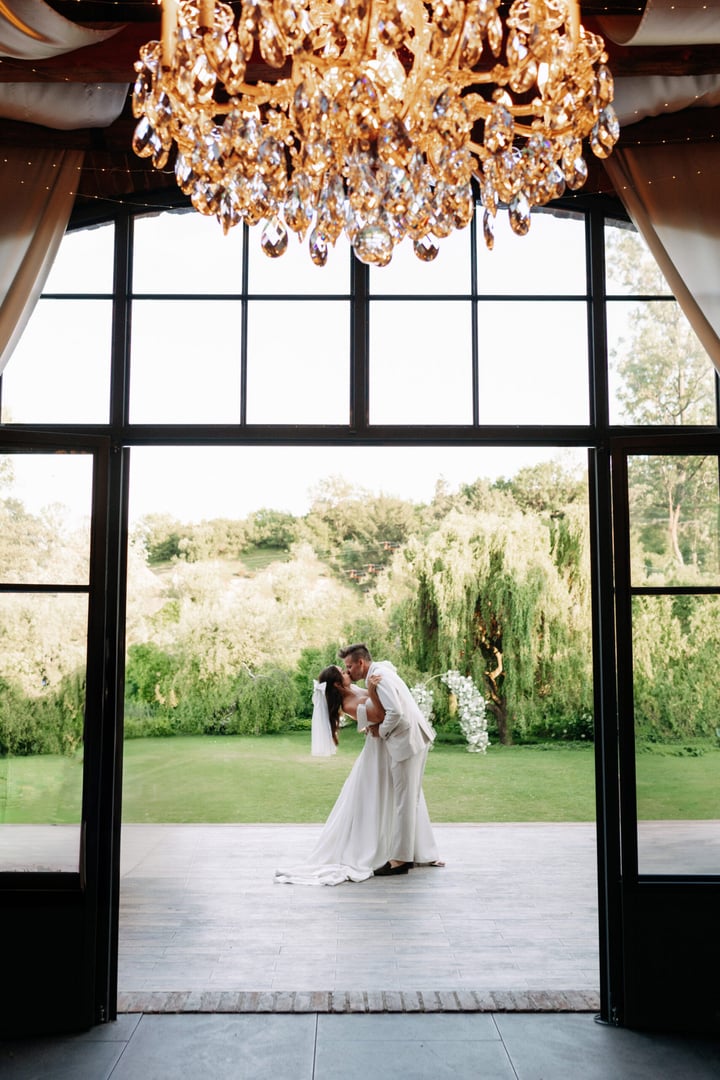 Manually added from URL: https://www.dvur-hoffmeister.cz/wp-content/uploads/2024/11/IMG_9467-scaled.jpeg