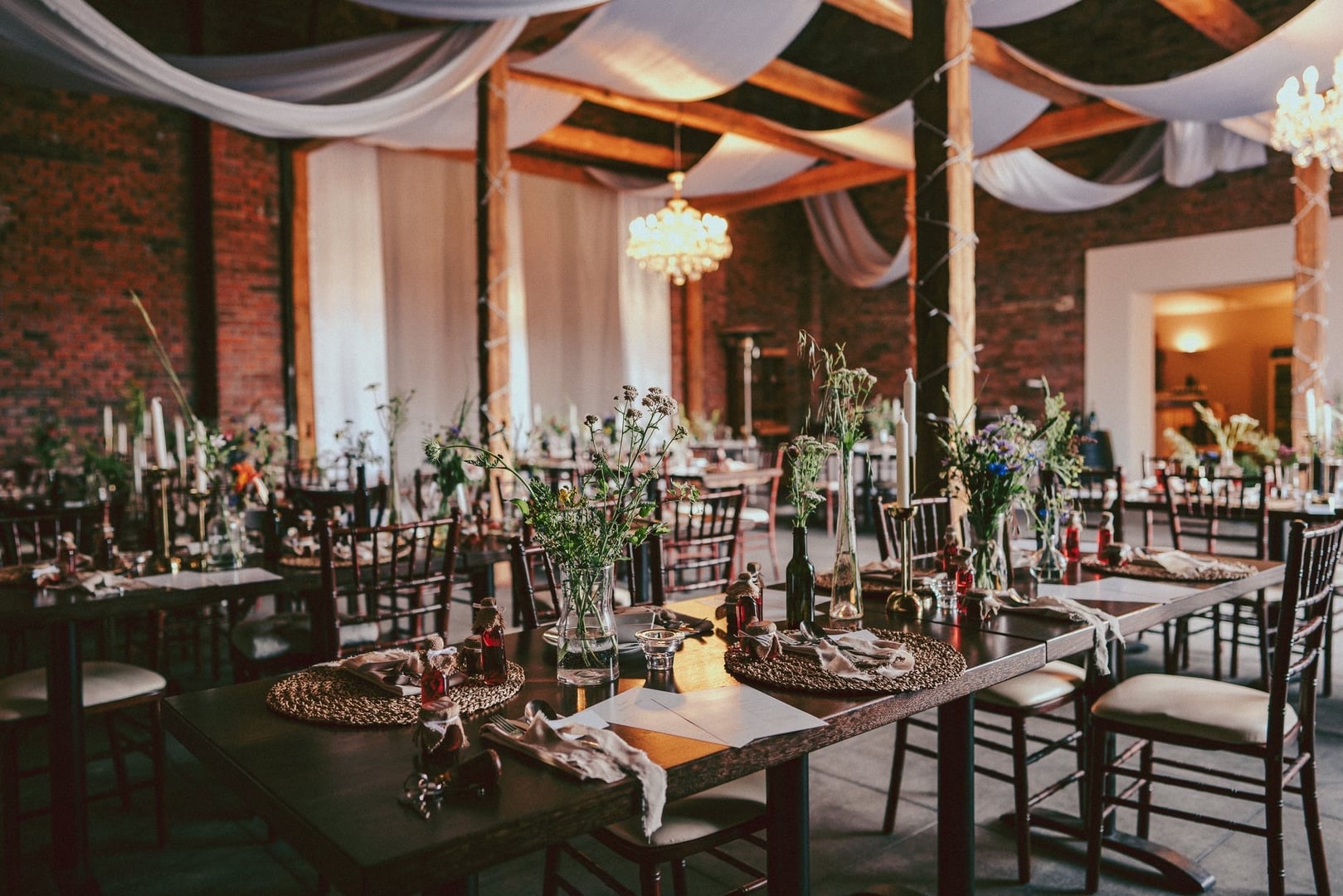 Manually added from URL: https://www.dvur-hoffmeister.cz/wp-content/uploads/2019/09/IMG-0006.jpg