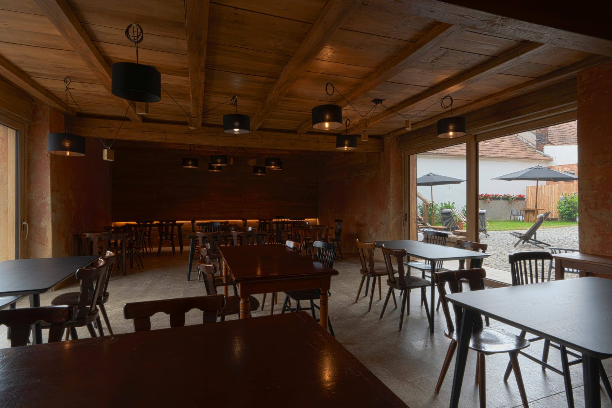 Manually added from URL: https://staticsites.previo.cz/uploads/Dostatek_Ostatni_02-scaled.jpg