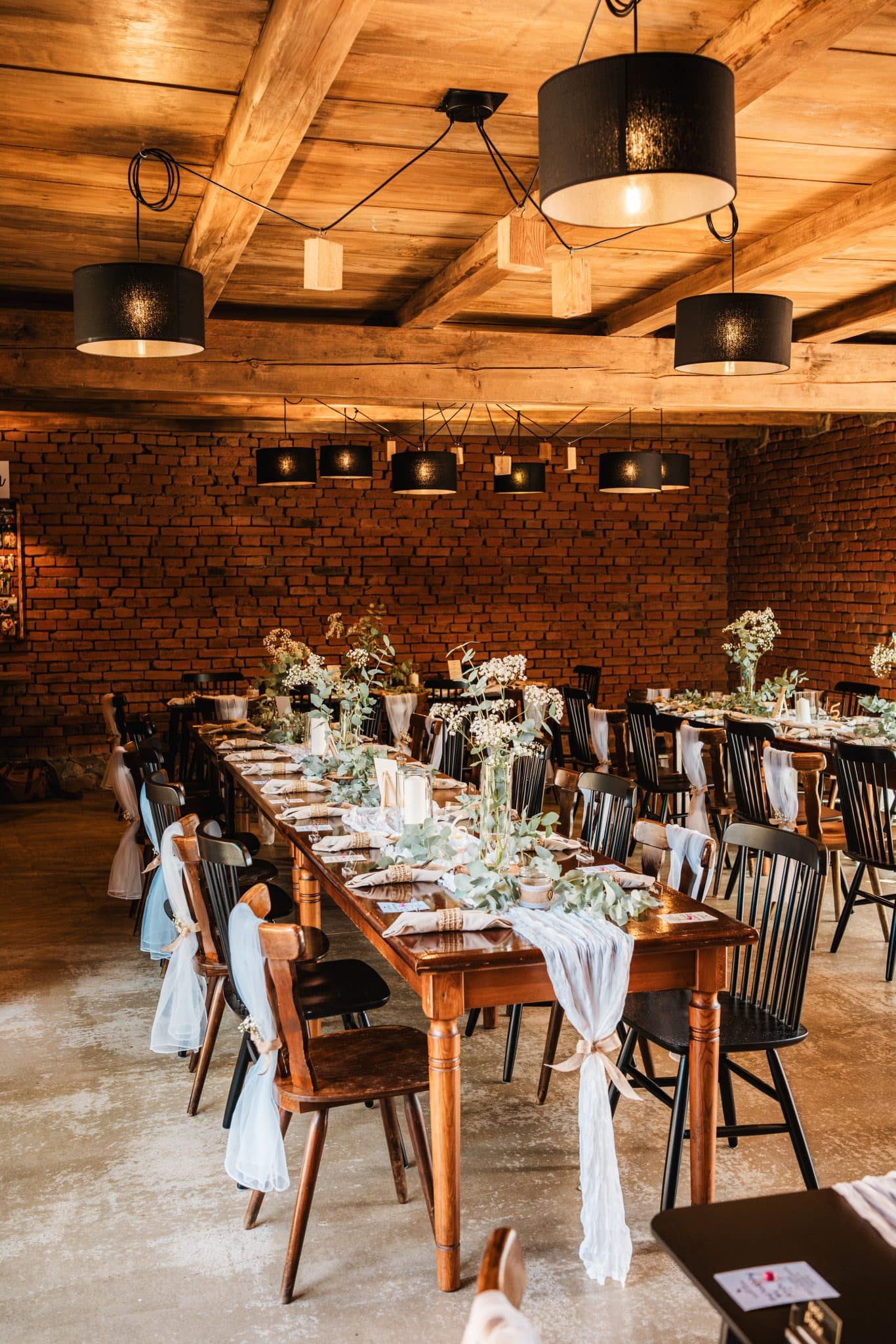 Manually added from URL: https://staticsites.previo.cz/uploads/svatby-16-1-scaled.jpg