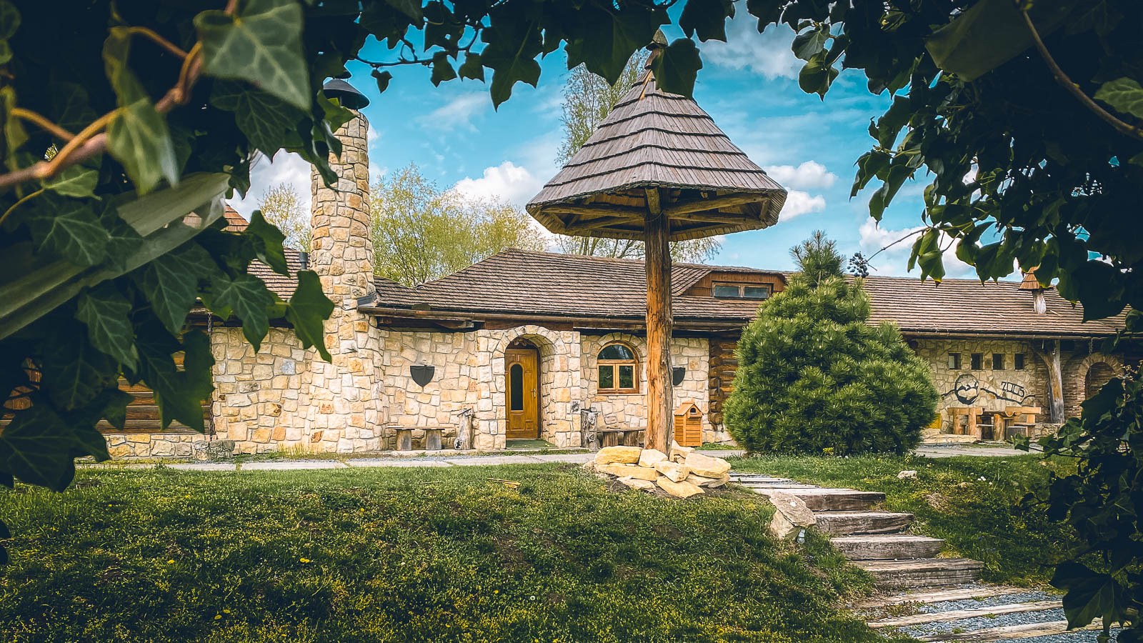 Manually added from URL: https://cdn.prod.website-files.com/5e8b520fee4cf185dde0feda/5ec67ad342de9058cbd64412_IMG_5900-1600.jpg