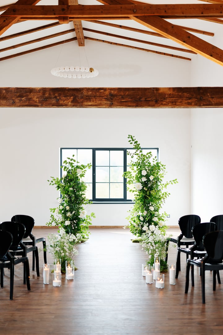 Manually added from URL: https://staticsites.previo.cz/uploads/mala-hala-EVENTY-1.jpg