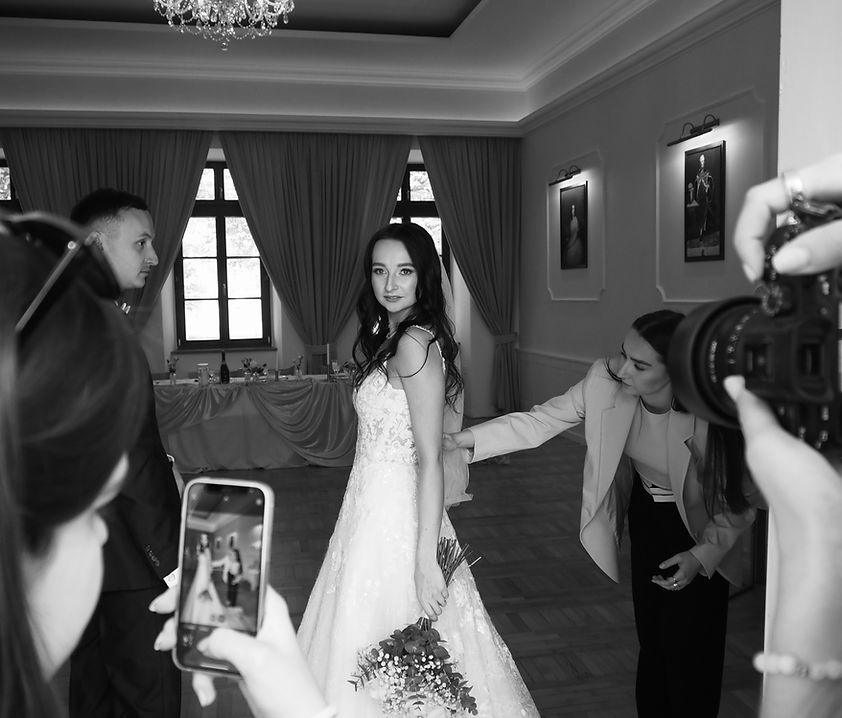 Manually added from URL: https://static.wixstatic.com/media/be3c51_bf15eb5b3b27497fb31be083ef6a80c5~mv2.jpeg/v1/fill/w_842,h_718,al_c,q_85,usm_0.66_1.00_0.01,enc_avif,quality_auto/be3c51_bf15eb5b3b27497fb31be083ef6a80c5~mv2.jpeg